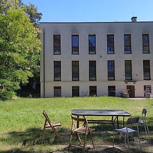 Dormitory Room Mixed